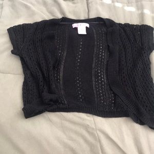 Small overcoat-like article.